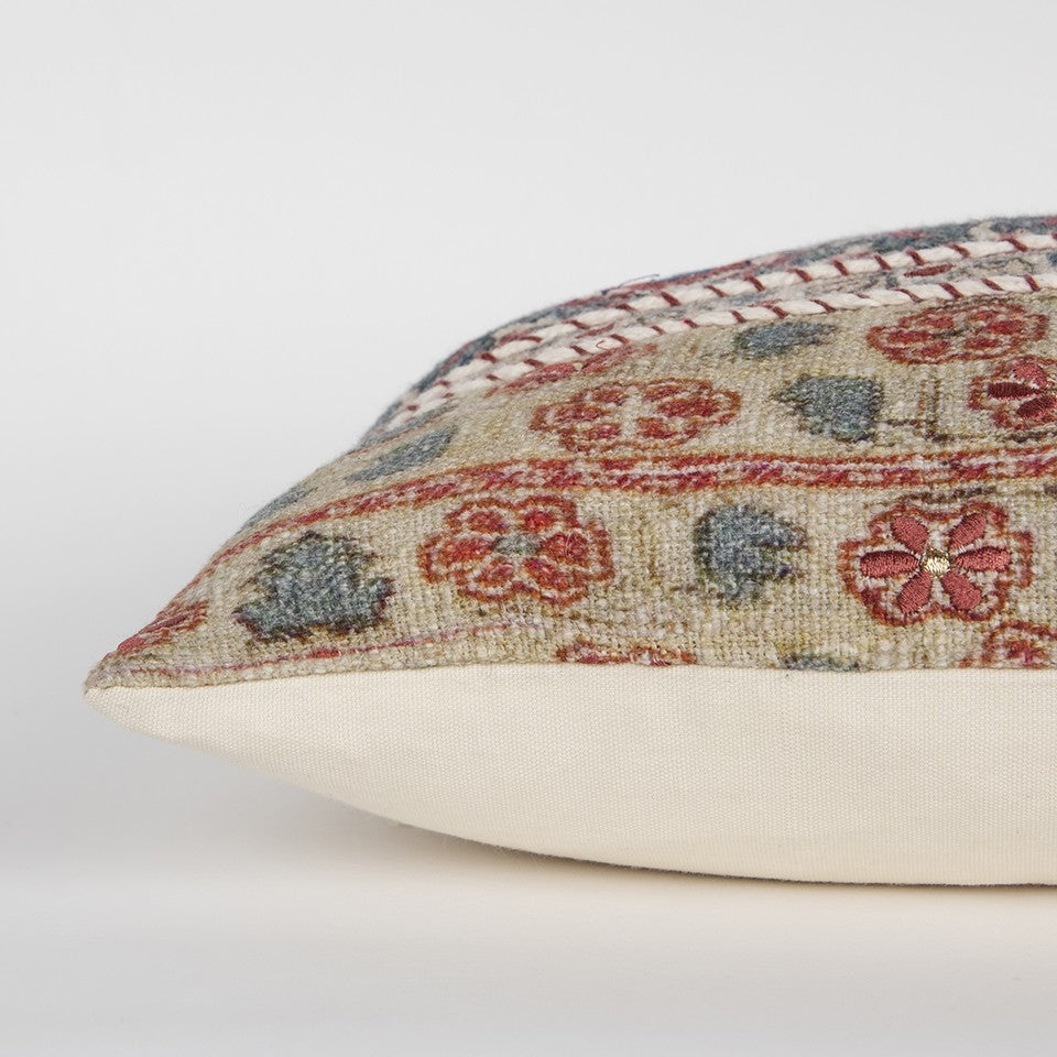 Coussin lombaire à motifs beige rouge