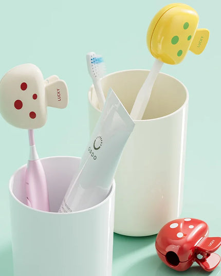 Étui de protection mignon pour brosse à dents de voyage