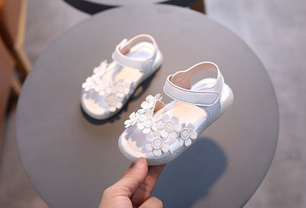 Adorables sandales fleuries pour filles